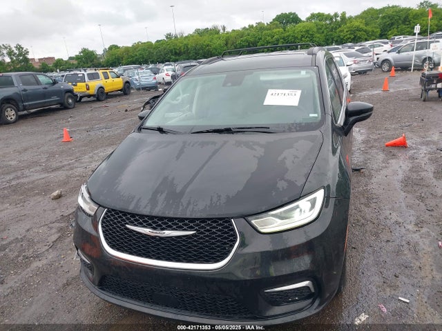 2C4RC1BG2NR112388 Chrysler Pacifica Touring L