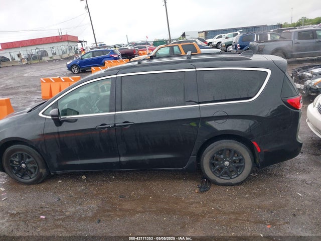 2C4RC1BG2NR112388 Chrysler Pacifica Touring L