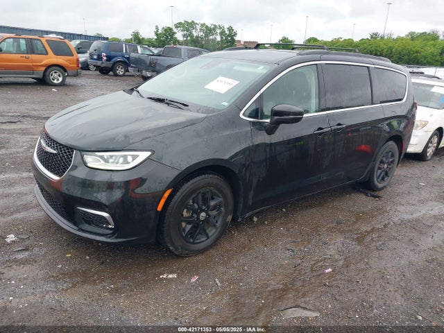 2C4RC1BG2NR112388 Chrysler Pacifica Touring L