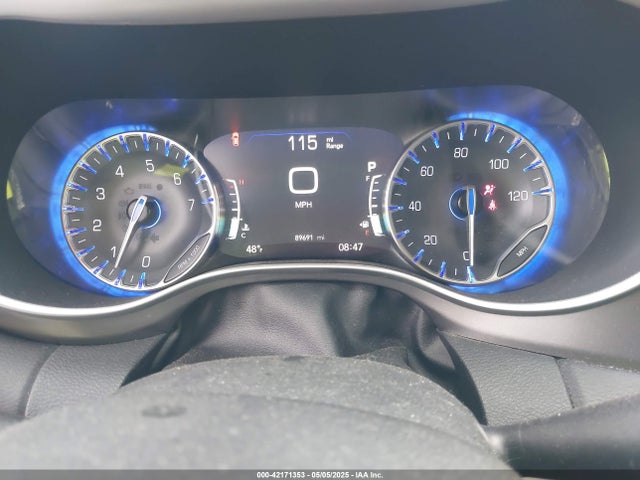 2C4RC1BG2NR112388 Chrysler Pacifica Touring L