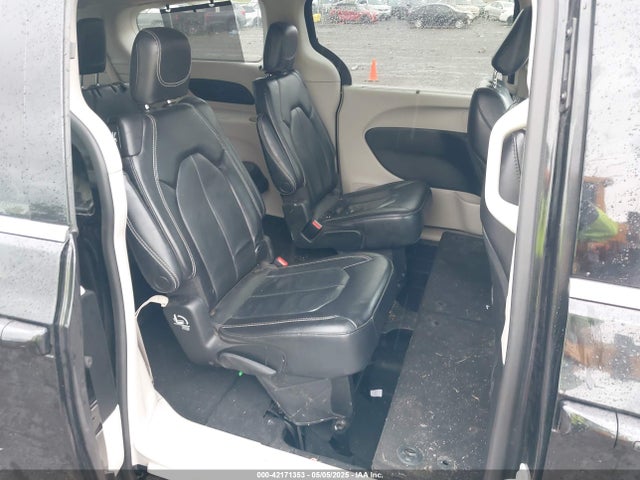 2C4RC1BG2NR112388 Chrysler Pacifica Touring L