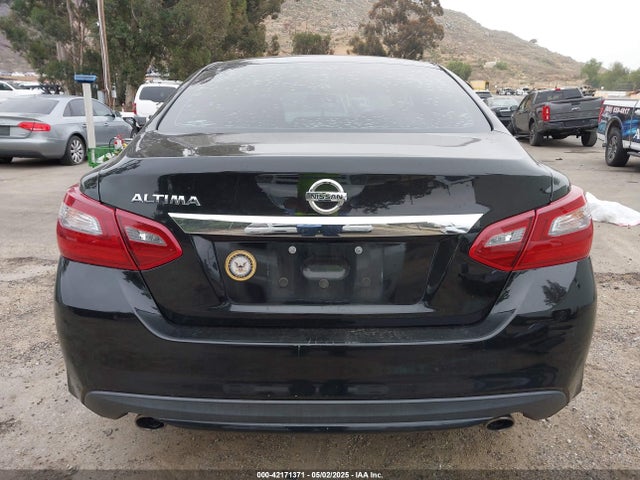 1N4AL3AP7JC473215 Nissan Altima 2.5 S