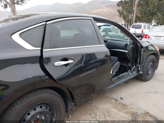 1N4AL3AP7JC473215 Nissan Altima 2.5 S