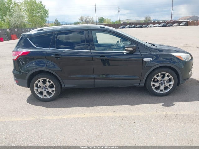 1FMCU9JX2EUB66579 Ford Escape Titanium