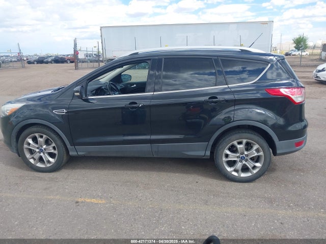 1FMCU9JX2EUB66579 Ford Escape Titanium