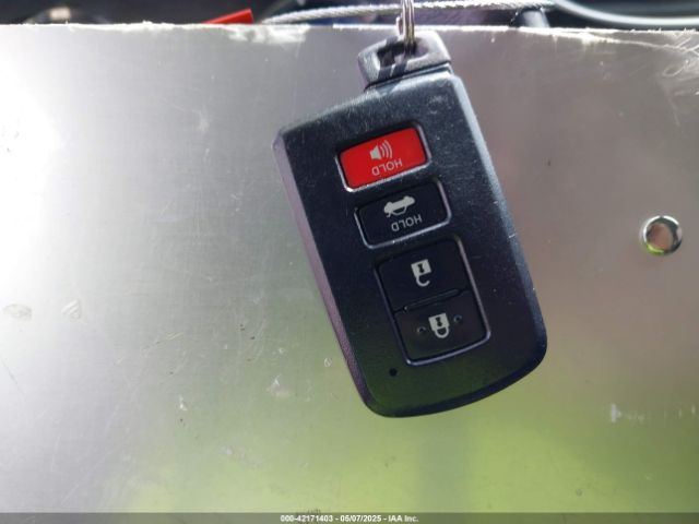 5YFBURHE7HP577479 Toyota Corolla Se Special Edition