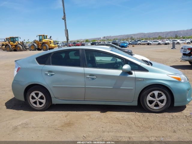 JTDKN3DUXE1765906 Toyota Prius Four