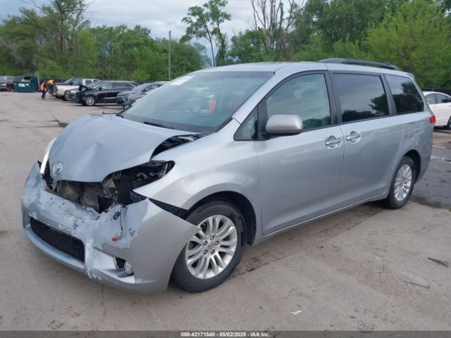 5TDYK3DC6ES488569 Toyota Sienna Xle V6 8 Passenger
