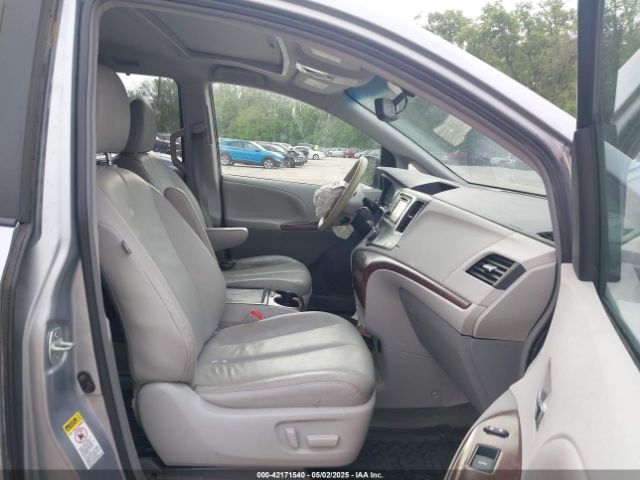 5TDYK3DC6ES488569 Toyota Sienna Xle V6 8 Passenger