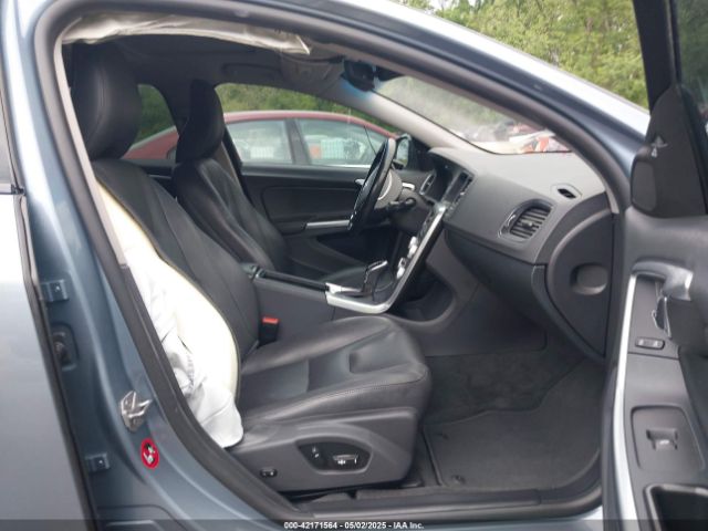 2018 VOLVO V60 CROSS COUNTRY YV440MWK2J2056350 Photo 4