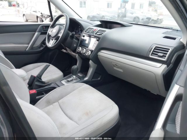 JF2SJAGC7HH419599 Subaru Forester 2.5i Premium