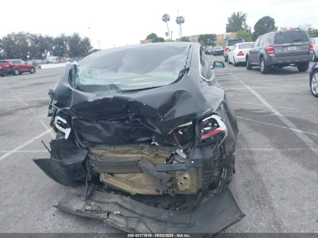 5YJ3E1EB3KF208599 Tesla MODEL 3