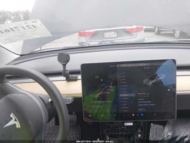 5YJ3E1EB3KF208599 Tesla MODEL 3