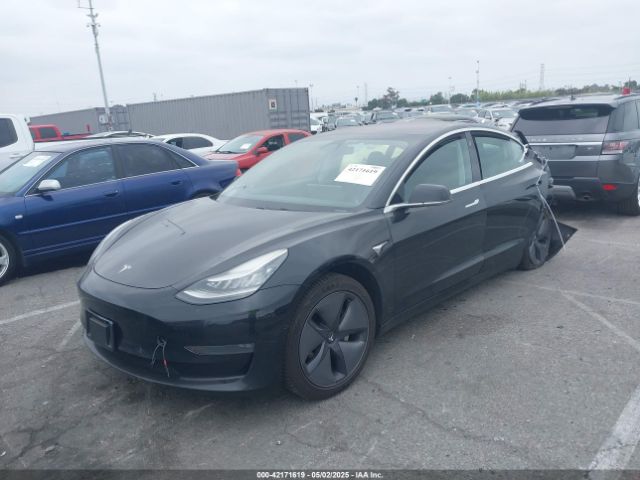 5YJ3E1EB3KF208599 Tesla MODEL 3