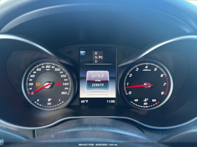 55SWF4JB5HU220634 Mercedes-Benz C 300