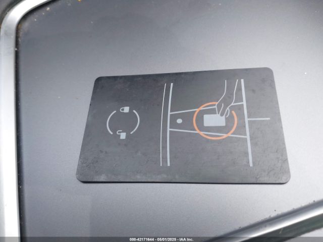 7SAYGDEF8RA269459 Tesla Model Y Performance Dual Motor All-wheel Drive
