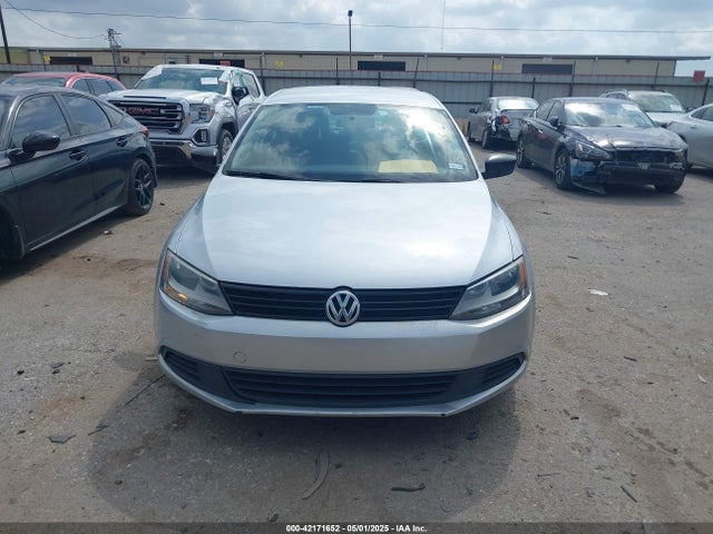 3VW2K7AJXEM291076 Volkswagen Jetta 2.0l S
