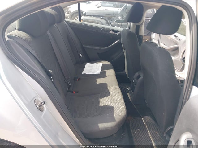 3VW2K7AJXEM291076 Volkswagen Jetta 2.0l S