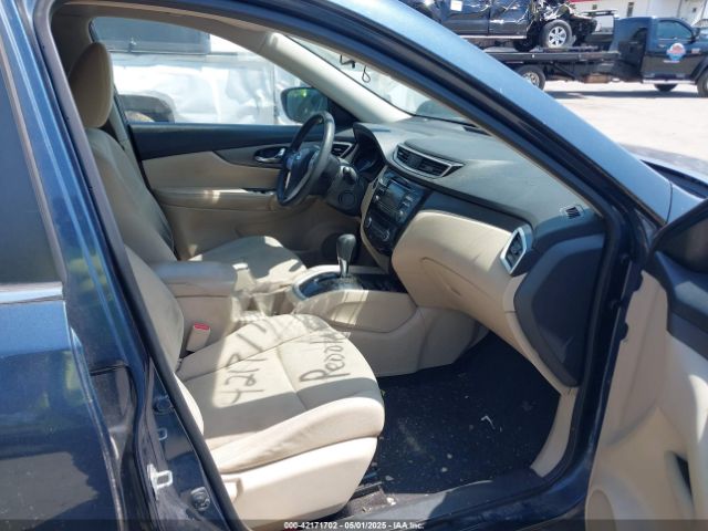 KNMAT2MV2GP692275 Nissan ROGUE SV