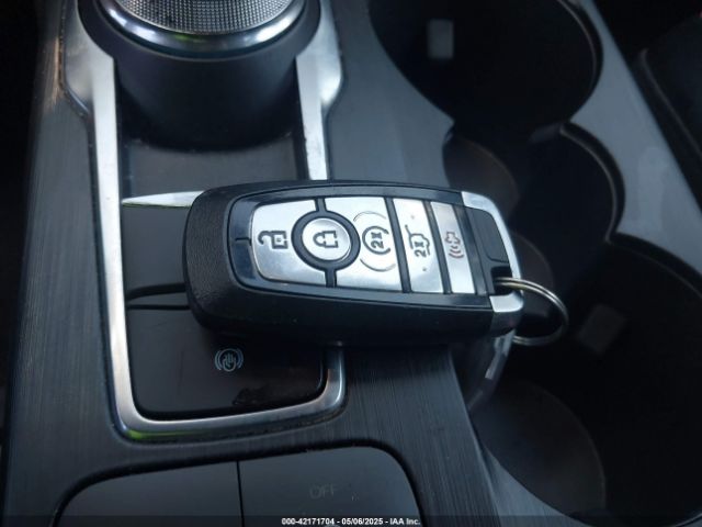 1FMCU0MNXRUA44743 Ford Escape St-line