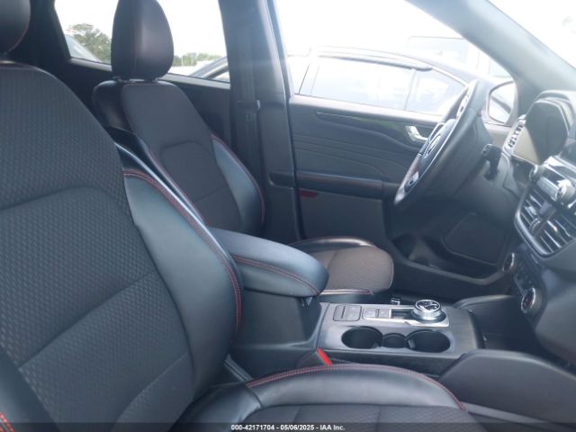 1FMCU0MNXRUA44743 Ford Escape St-line