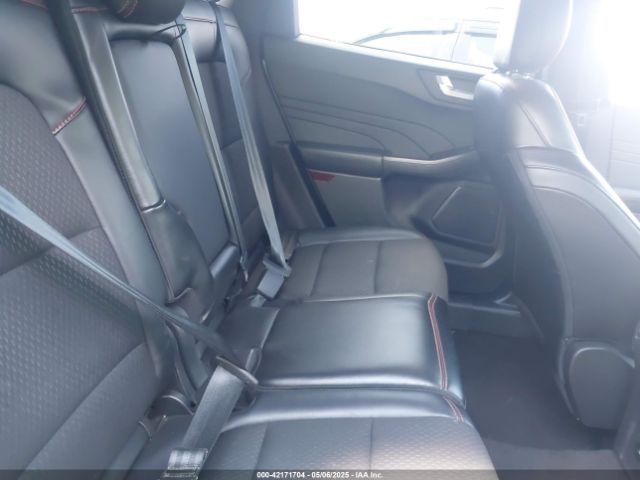 1FMCU0MNXRUA44743 Ford Escape St-line