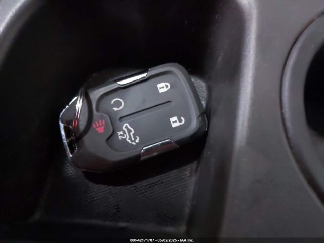 1GCUYDED4KZ335712 Chevrolet Silverado 1500 Lt