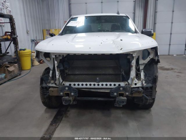 1GCUYDED4KZ335712 Chevrolet Silverado 1500 Lt