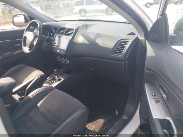 JA4AP3AW0JZ026707 Mitsubishi Outlander Sport 2.4 Se