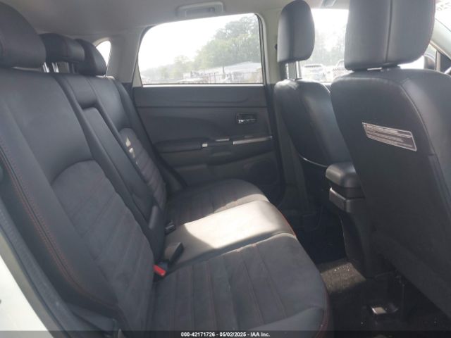 JA4AP3AW0JZ026707 Mitsubishi Outlander Sport 2.4 Se