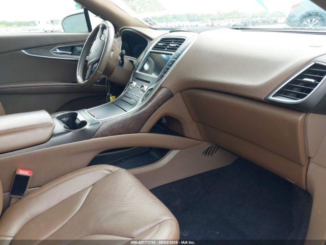2LMTJ6LP0GBL53367 Lincoln Mkx Reserve