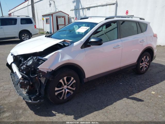 2T3BFREV5GW413960 Toyota RAV4 LE