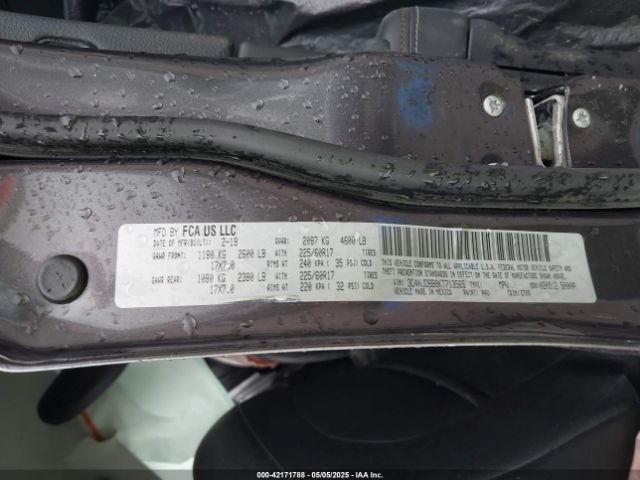 3C4NJDBB8KT713565 Jeep Compass Latitude 4x4