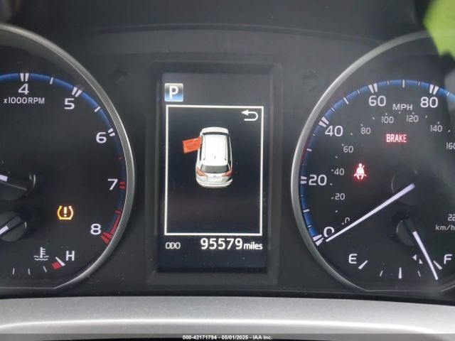 JTMZFREV2JD118088 Toyota RAV4 LE