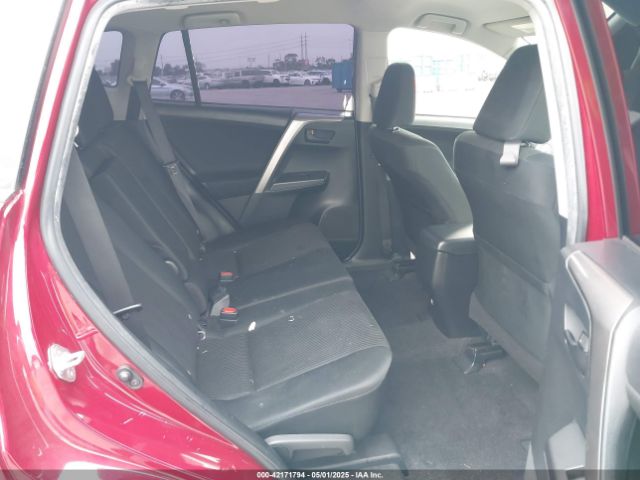 JTMZFREV2JD118088 Toyota RAV4 LE