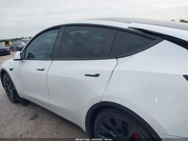 5YJYGDEF4MF250206 Tesla Model Y