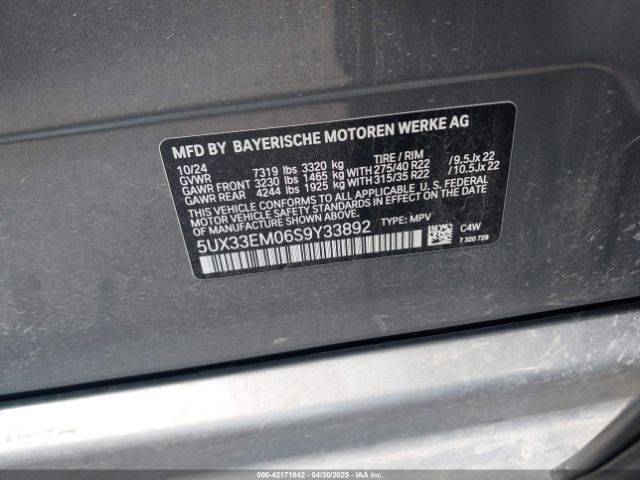 2025 BMW X7 5UX33EM06S9Y33892 Photo 8