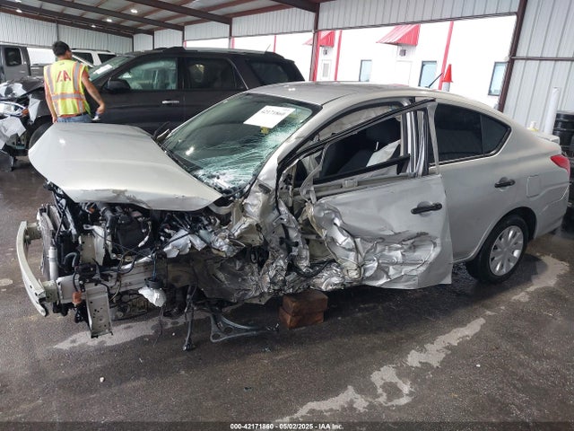 Nissan Versa 2019 3N1CN7AP3KL812324 Image 13