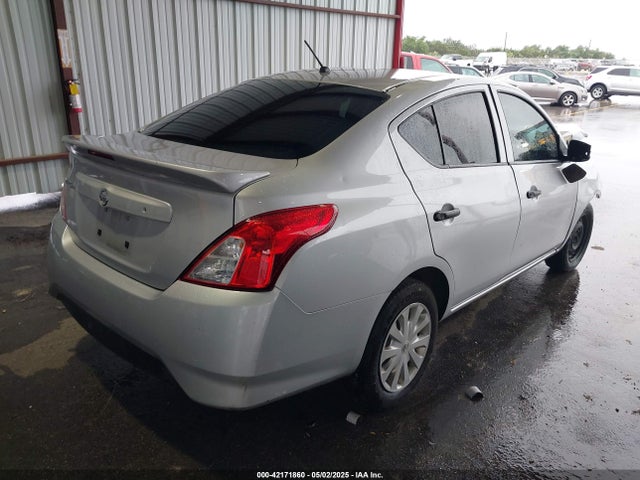 Nissan Versa 2019 3N1CN7AP3KL812324 Image 4
