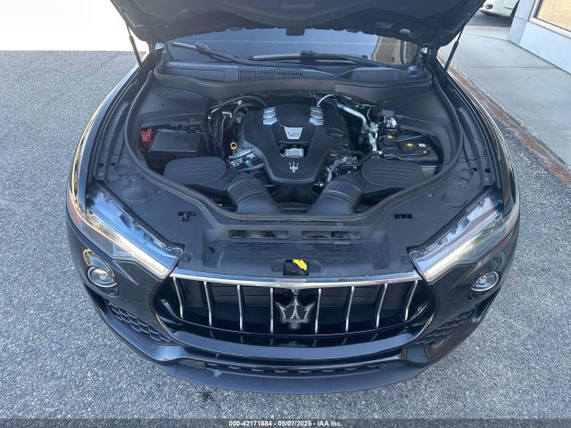 ZN661XUA1JX302021 Maserati Levante