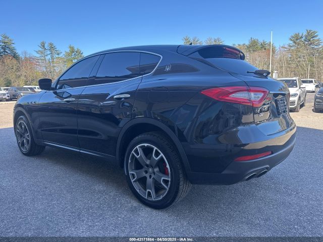 ZN661XUA1JX302021 Maserati Levante