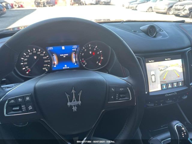 ZN661XUA1JX302021 Maserati Levante