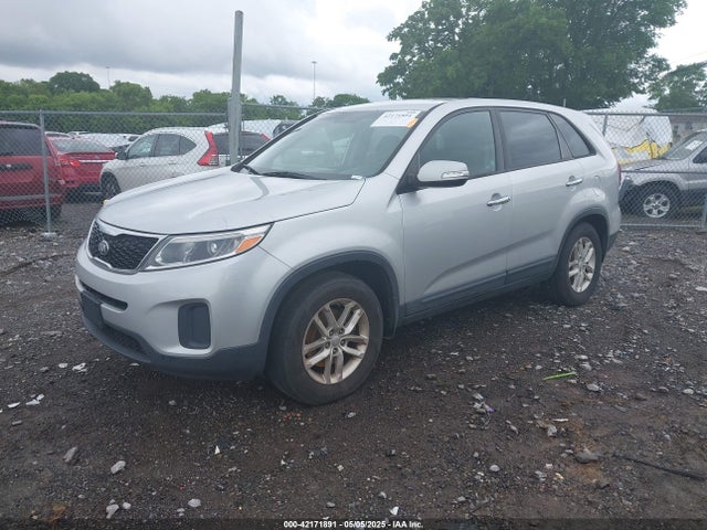 5XYKT3A64FG572728 KIA SORENTO LX