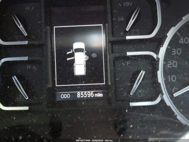 5TFHY5F13MX989921 Toyota Tundra Limited