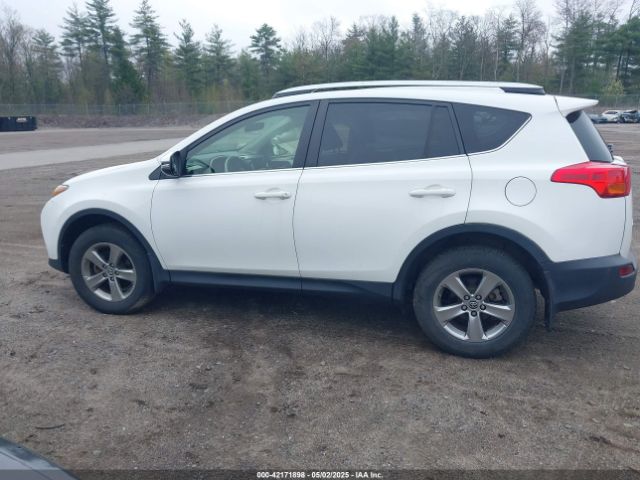 JTMRFREV4FJ015019 Toyota Rav4 Xle