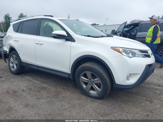 JTMRFREV4FJ015019 Toyota Rav4 Xle