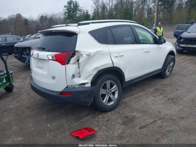 JTMRFREV4FJ015019 Toyota Rav4 Xle