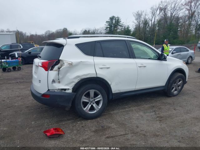 JTMRFREV4FJ015019 Toyota Rav4 Xle
