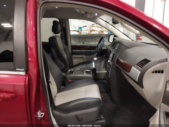 2010 CHRYSLER TOWN & COUNTRY 2A4RR8DX7AR480395 Photo 4