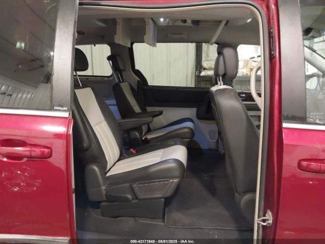 2010 CHRYSLER TOWN & COUNTRY 2A4RR8DX7AR480395 Photo 7